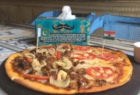 ভারত-পাকিস্তানকে এক টেবিলে বসাল ‘পিৎজা’