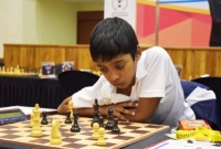 ১৮ চালেই গ্র্যান্ডমাস্টারকে কিস্তিমাত করল ১১ বছরের এই বিস্ময় বালক!