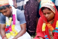 বালিয়াকান্দিতে স্ত্রীর সামনেই দ্বিতীয় বিয়ে