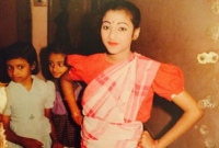 টলিউডের বিখ্যাত এই অভিনেত্রীকে চিনতে পারছেন?