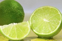 লেবুর ১০ বিস্ময়কর ব্যবহার জানলে আপনি অবাক হবেন