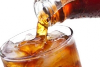 সফট ড্রিংকে চুমুক না দিলে স্বস্তি পান না? সাবধান!