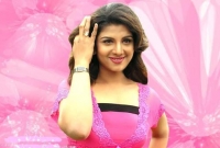 বিয়ে বাঁচাতে আদালতের দ্বারস্ত বলিউড অভিনেত্রী