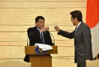 ফিলিপিনের প্রেসিডেন্টকে যে নির্দেশ দিলেন 'ঈশ্বর'!