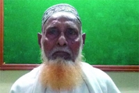 পুত্রদের হাত থেকে বাঁচতে পালিয়ে বেড়াচ্ছেন বৃদ্ধ পিতা