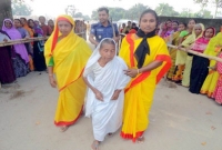 দীর্ঘ ৬৮ বছরের অবরুদ্ধ জীবন শেষে ঐতিহাসিক ভোট উৎসবে বিলুপ্ত ছিটমহলবাসী