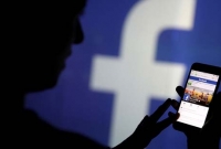 নিয়মিত ফেসবুক ব্যবহার করলে বাড়বে আয়ু: দাবি গবেষকদের