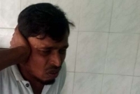 থাপ্পড় মেরে পুলিশের কানের পর্দা ফাটালো চেয়ারম্যানের ভাগ্নে