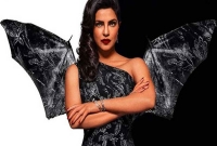 প্রিয়াঙ্কা এবার রক্তচোষা বাদুড়! প্রিয়াঙ্কা এবার রক্তচোষা বাদুড়!