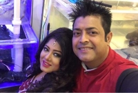 মৌসুমীর জন্মদিনে ওমর সানির আবেগময় স্ট্যাটাস