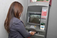 কুড়িয়ে পাওয়া এটিএম কার্ডে টাকা তুলে গ্রেপ্তার স্ত্রী, অপ'মানে আ'ত্মঘা'তী স্বামী