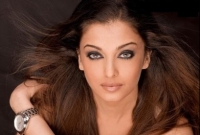 এঁর জন্যই ‘অ্যায় দিল হ্যায় মুশকিল’-এ সই করেছিলেন ঐশ্বর্যা?  এঁর জন্যই ‘অ্যায় দিল হ্যায় মুশকিল’-এ সই করেছিলেন ঐশ্বর্যা?