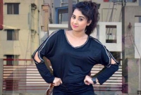 নিজেকে উপস্থাপন এব! ফ্যাশন নিয়ে যা বললেন নায়িকা বুবলি