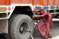 এই প্রথম মহিলা ট্রাক মেকানিক, জানেন কোথায়?