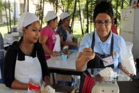 গৃহ নির্যাতন থেকে পালিয়ে যেভাবে খ্যাতিমান ব্যবসায়ী হলেন এই নারী