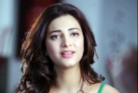 খুনের হুমকি পেলেন শ্রুতি হাসান!