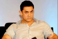 বাবাকে ‘হানিকারক’ মনে করতেন আমির খান!