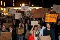 আমেরিকা অচল করে দেওয়া হুমকি বিক্ষোভকারীদের