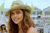 বাবাকে ৪০ কোটি টাকার ফ্ল্যাট কিনে দিলেন দীপিকা