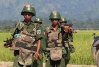 হেলিকপ্টার থেকে রোহিঙ্গা মুসলিমদের গ্রামে গুলিবর্ষণ