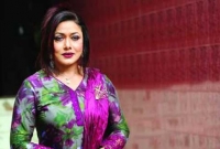 দীর্ঘদিন পর অভিনয়ে ফিরলেন রোজিনা