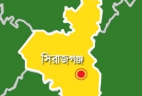 সিরাজগঞ্জে পরকীয়ার অভিযোগে ১০১টি জুতাপেটা
