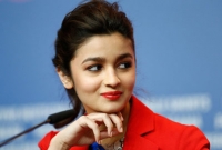 স্কুলের বাথরুমে ঘুমাতেন আলিয়া ভাট!