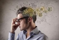 সব ভুলে যাচ্ছেন? স্মৃতিশক্তি চাঙ্গা রাখতে ৫টি টিপস