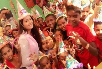 ভাগ্যবঞ্চিত শিশুদের সাথে জন্মদিন পালন করলেন পরীমনি