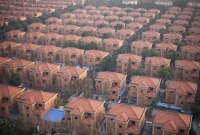 যে গ্রামে সবাই কোটিপতি, যাতায়াতের জন্য রয়েছে হেলিকপ্টার