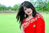  কার কারণে নায়িকা হলেন মৌসুমী?