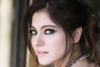  এবার অ্যাকশনে হাত পাকাতে চান কাজল