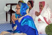 হযরত শাহজালাল ও শাহপরানের মাজার জিয়ারত করেছেন প্রধানমন্ত্রী