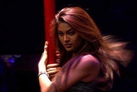 নেট-দুনিয়ায় ভাইরাল হলো লোপামুদ্রার পোল ডান্স!