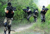 পাকিস্তানের সামরিক খাতে ৭৩ শতাংশ ব্যয় বাড়িয়েছে ইমরান খান