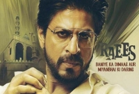 ভিন্ন কায়দায় দর্শকদের সামনে হাজির শাহরুখ