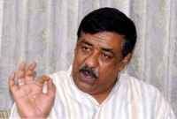 প্রধানমন্ত্রী একে একে সব সমস্যার সমধান করবেন : শামীম ওসমান