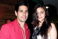 একসঙ্গে থাকতে হলে বিয়ে জরুরি নয় : সিদ্ধার্থ মালহোত্রা