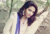 প্রতিকুলতা মোকাবেলা করে নিজের বাল্যবিয়ে ঠেকিয়ে ছিল যে মেয়েটি