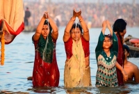 তীর্থযাত্রায় নদীতে নারীর স্নানে ওপর নিষেধাজ্ঞা!