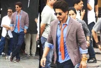 এবার ফ্যানেদের কাছ থেকেই সাজেশন চান কিং খান