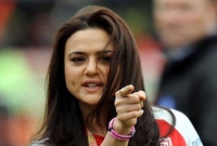 প্রীতি জিনতাকে চড় মেরেছিলেন, হাত ধরে টেনেছিলেন!