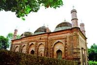 সুবহানাল্লাহ: ১৫৬ বছর ধরে দাড়িয়ে আছে ঠাকুরগাঁওয়ের এই মসজিদটি, তৈরি করেছিলেন খোদাভীরু এক মহিয়সী নারী