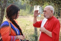 দেশে ও প্রবাসে ‘রাত্রীর যাত্রী’ 