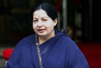 শ্মশানে দাহ নয়, কবরস্থ করা হবে জয়ললিতাকে