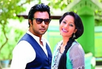  বউয়ের লেখা দিয়েই অপূর্বের খ্যাতি