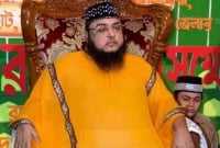 ধাওয়া-পাল্টা ধাওয়ার মধ্য দিয়ে চাঁদপুরে দেওয়ানবাগীর মাহফিল পণ্ড