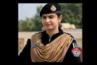 কে এই সুন্দরী, জানলে ভয় পাবেন অনেকেই!