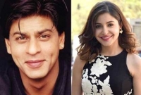 আট বছর পর কেন শাহরুখকে ধন্যবাদ দিলেন আনুশকা?