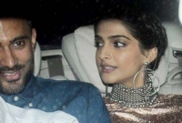 সাত পাকে বাঁধা পড়ছেন সোনম কাপুর!